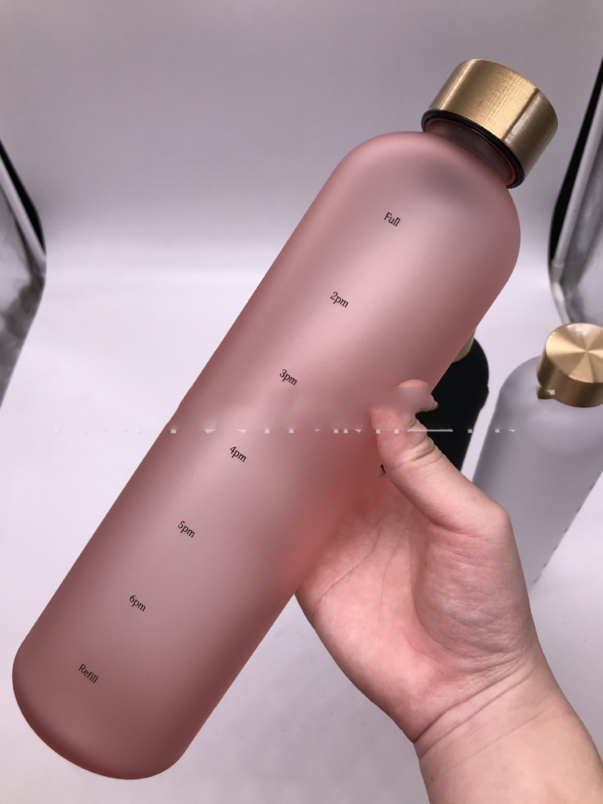 Portable 1L Plastic Water Bottle For Daily Use